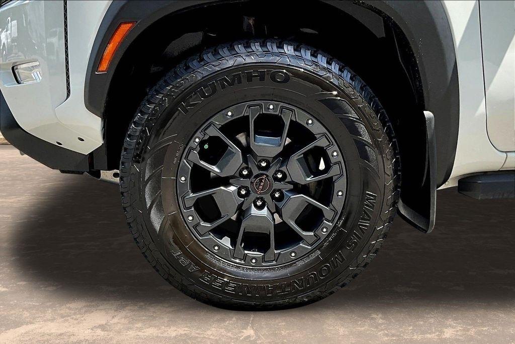 Nissan Frontier S Crew Cab 4WD 2023
