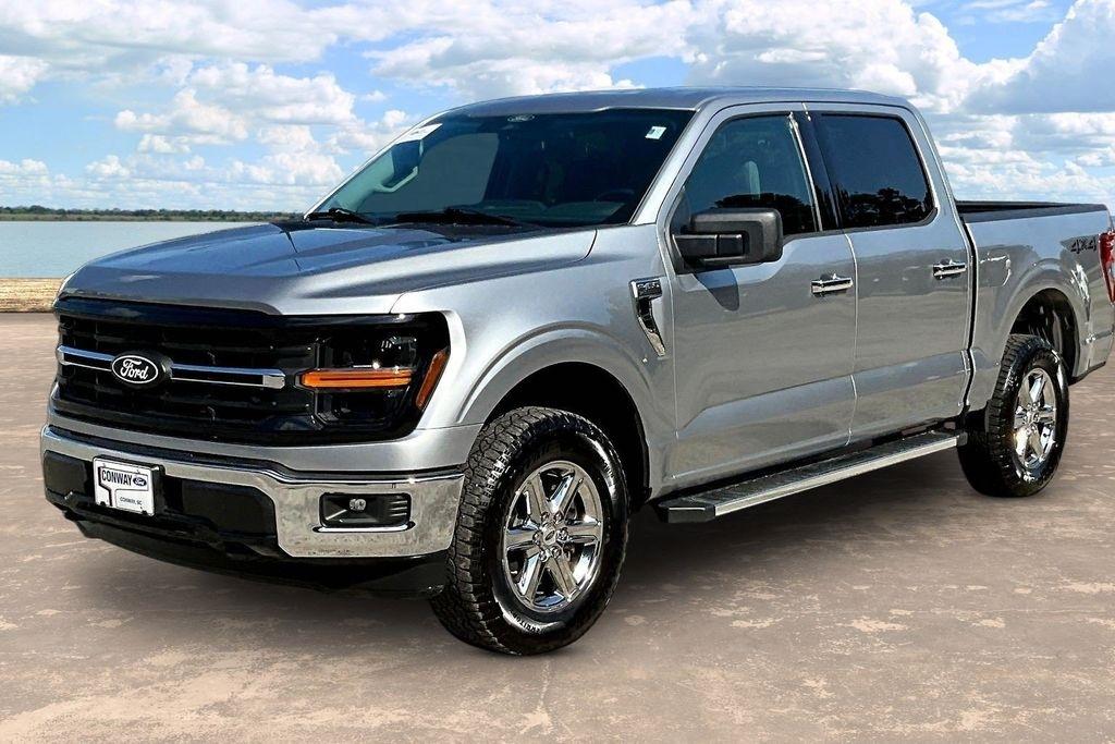 Ford F-150 XLT SuperCrew 4WD 2025