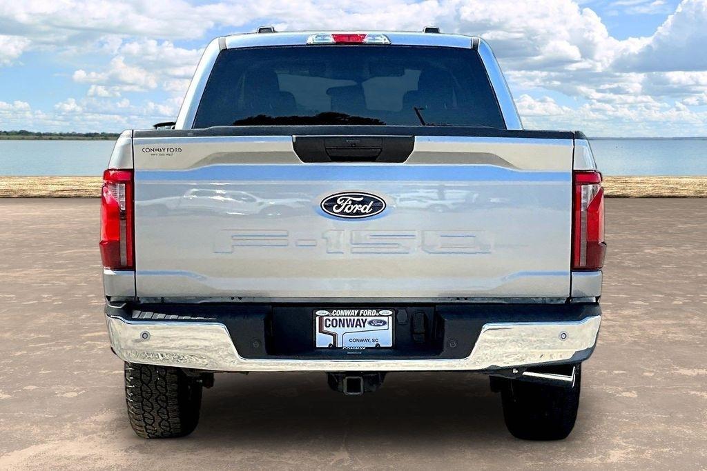 Ford F-150 XLT SuperCrew 4WD 2025