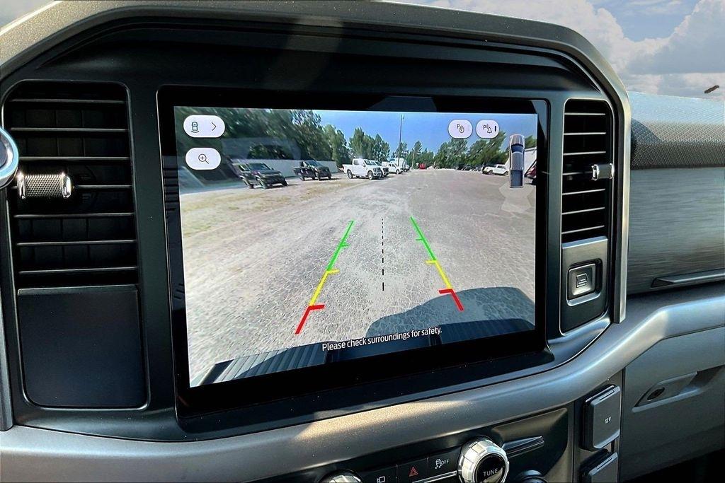 Ford F-150 XLT SuperCrew 4WD 2025