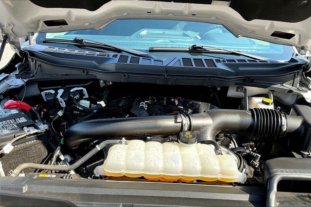 Ford F-150 XLT SuperCrew 4WD 2025