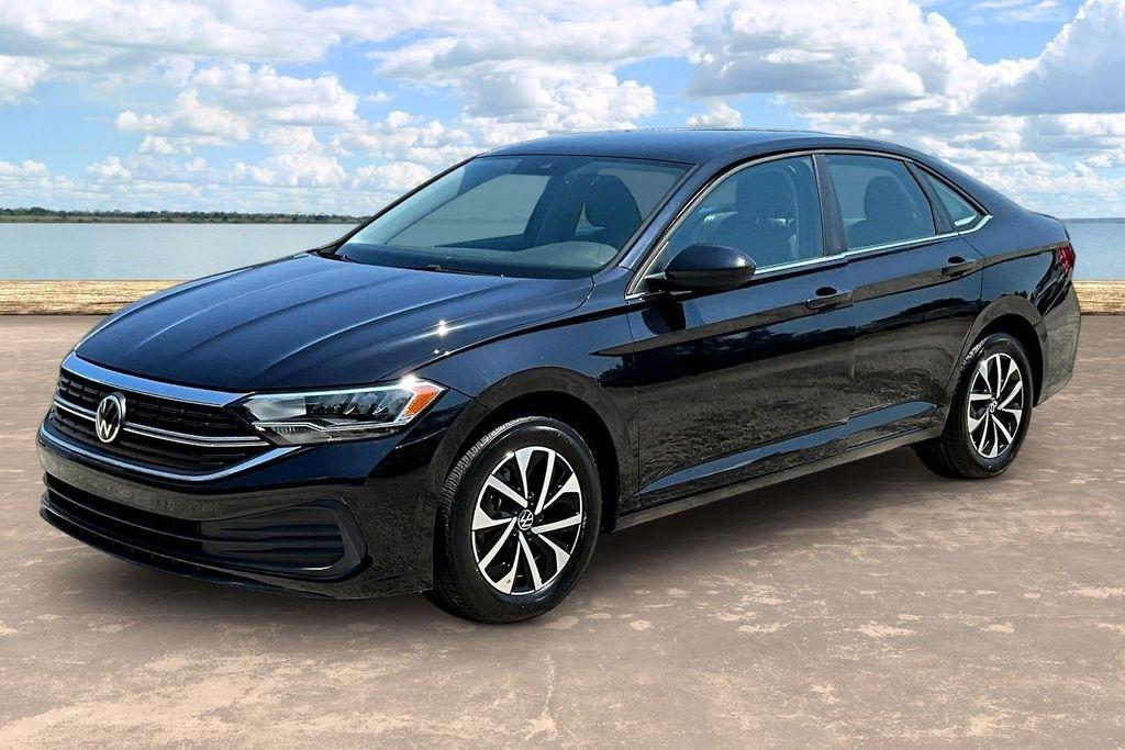 Volkswagen Jetta S 6M 2023