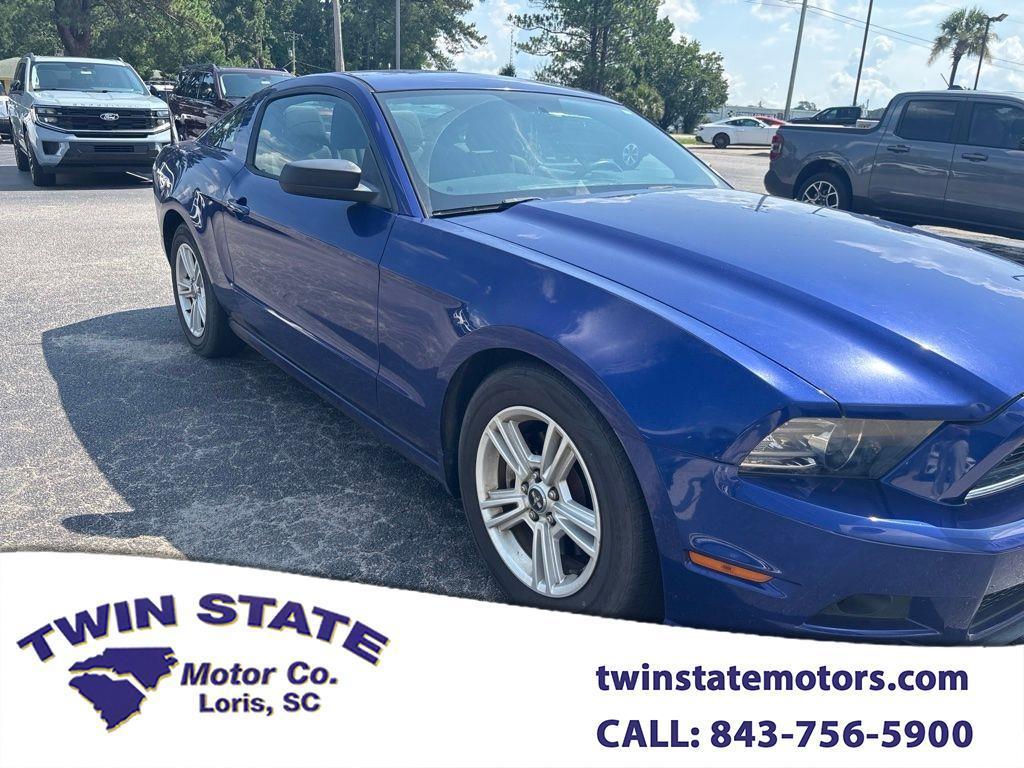 Ford Mustang V6 Coupe 2014