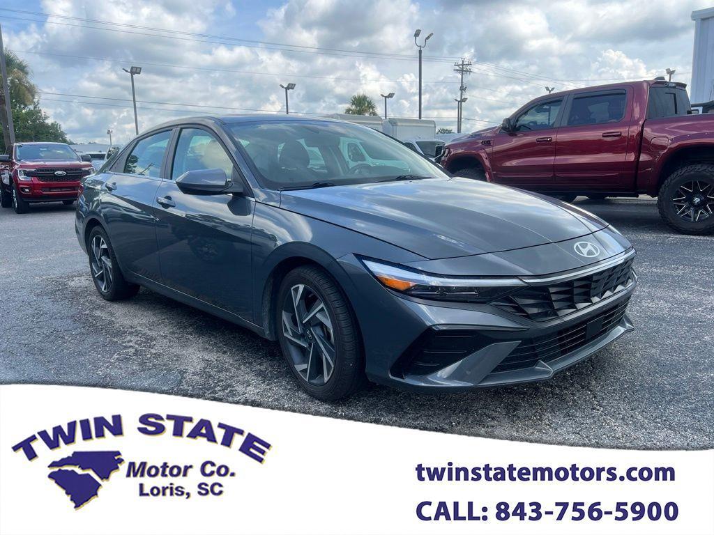 2025 Hyundai Elantra SEL Convenience
