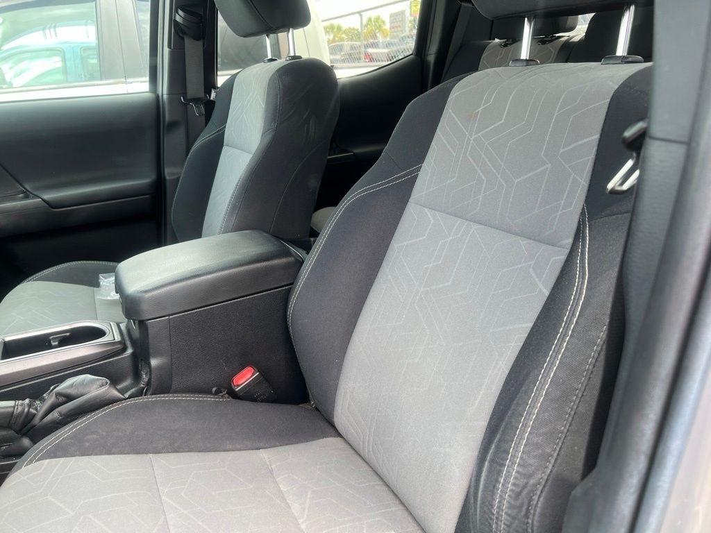 Toyota Tacoma SR5 Double Cab Long Bed V6 6AT 2WD 2020