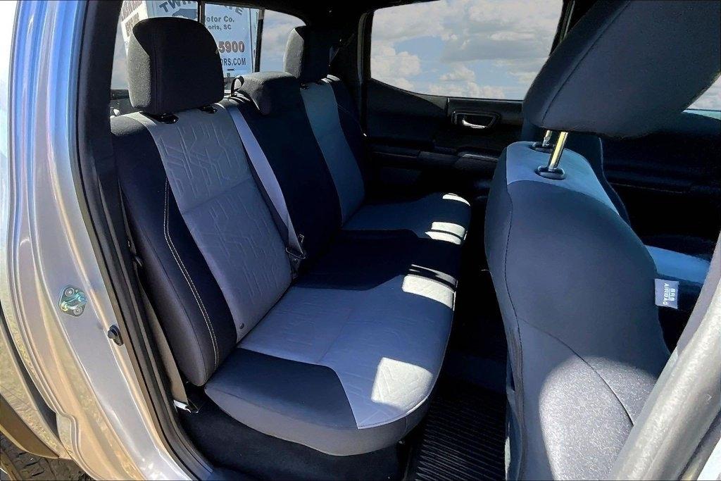 Toyota Tacoma SR5 Double Cab Long Bed V6 6AT 2WD 2020