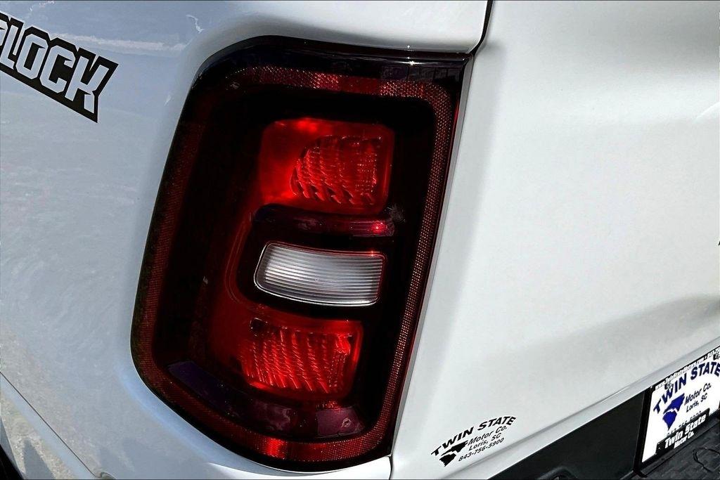 RAM 1500 Tradesman Crew Cab SWB 4WD 2025