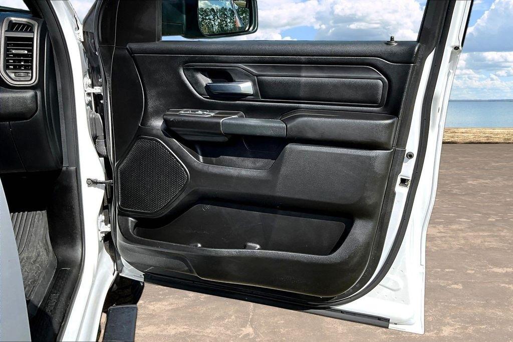 RAM 1500 Tradesman Crew Cab SWB 4WD 2025
