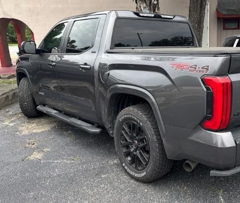 Toyota Tundra SR5 CrewMax 4WD 2024