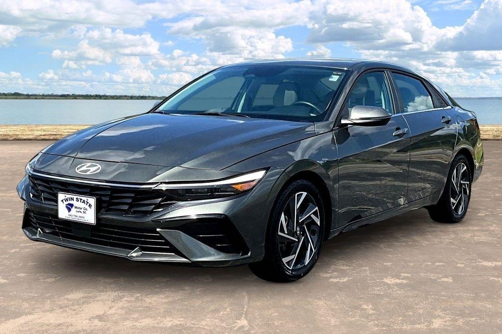 Hyundai Elantra Limited 2025