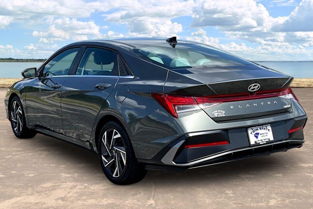 Hyundai Elantra Limited 2025