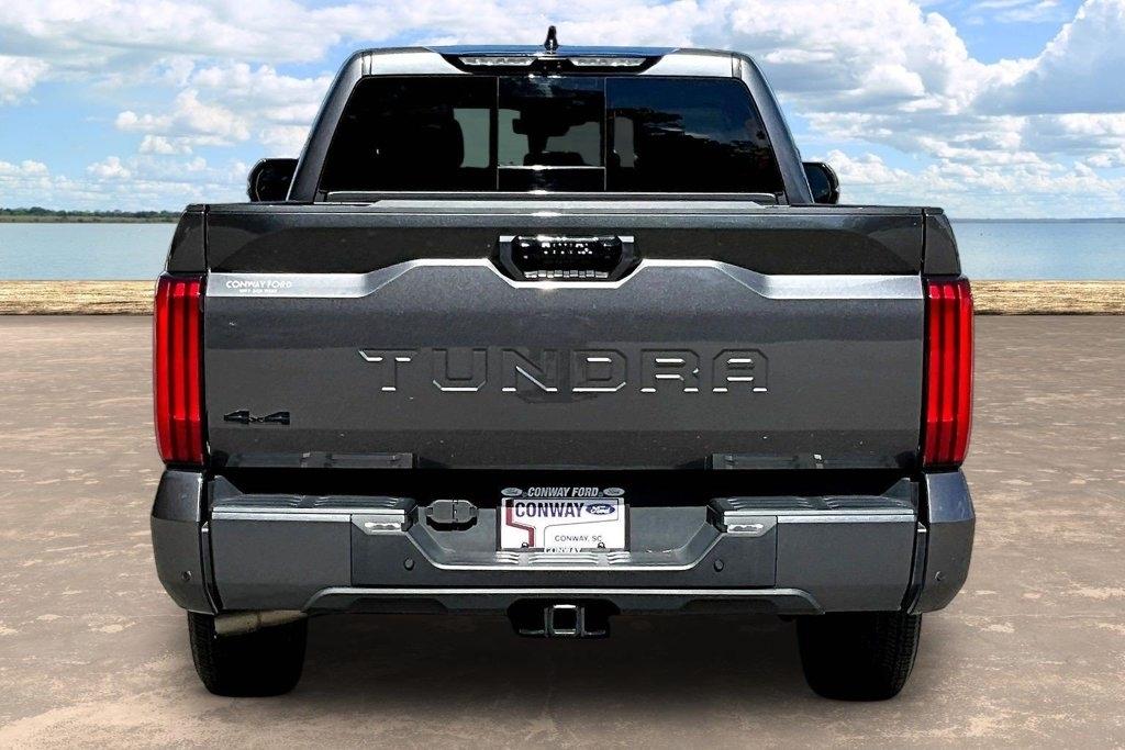 Toyota Tundra SR5 Double Cab 4WD 2023