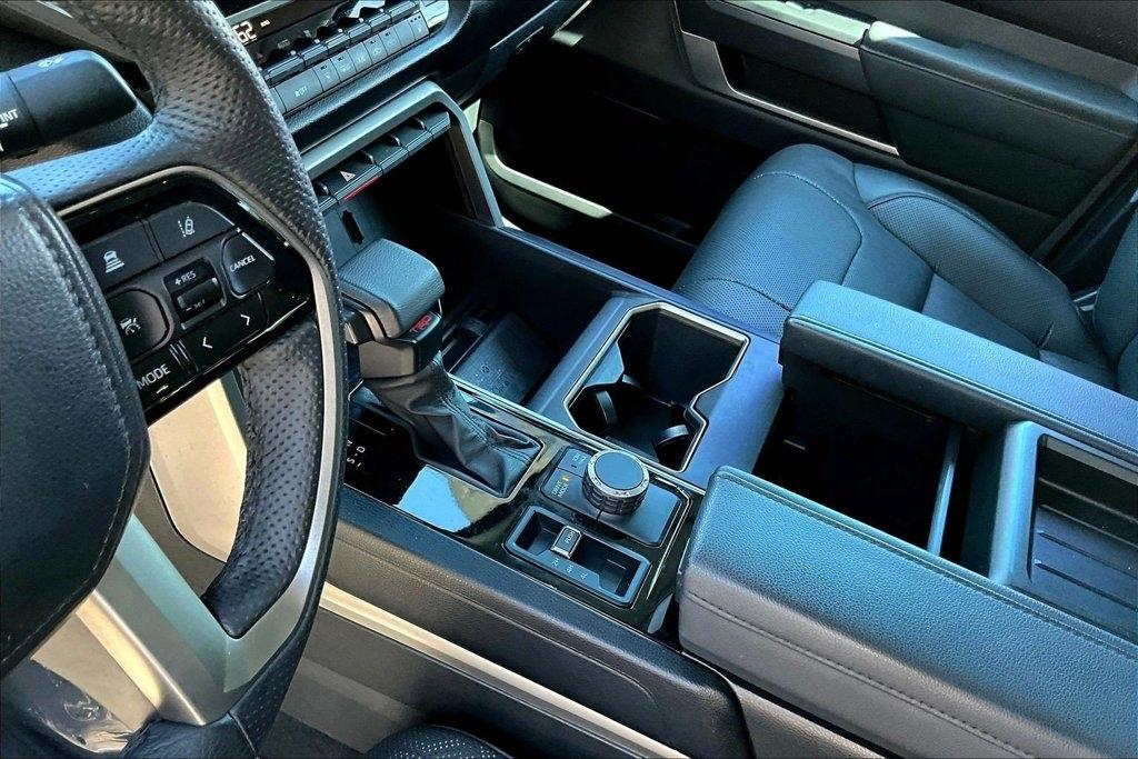 Toyota Tundra SR5 Double Cab 4WD 2023