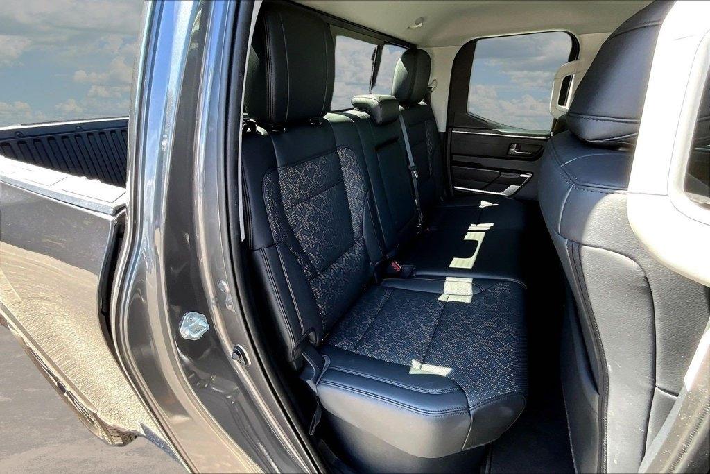 Toyota Tundra SR5 Double Cab 4WD 2023