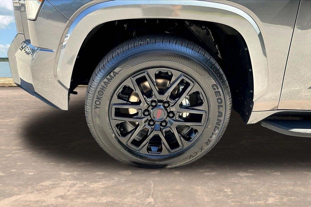 Toyota Tundra SR5 Double Cab 4WD 2023