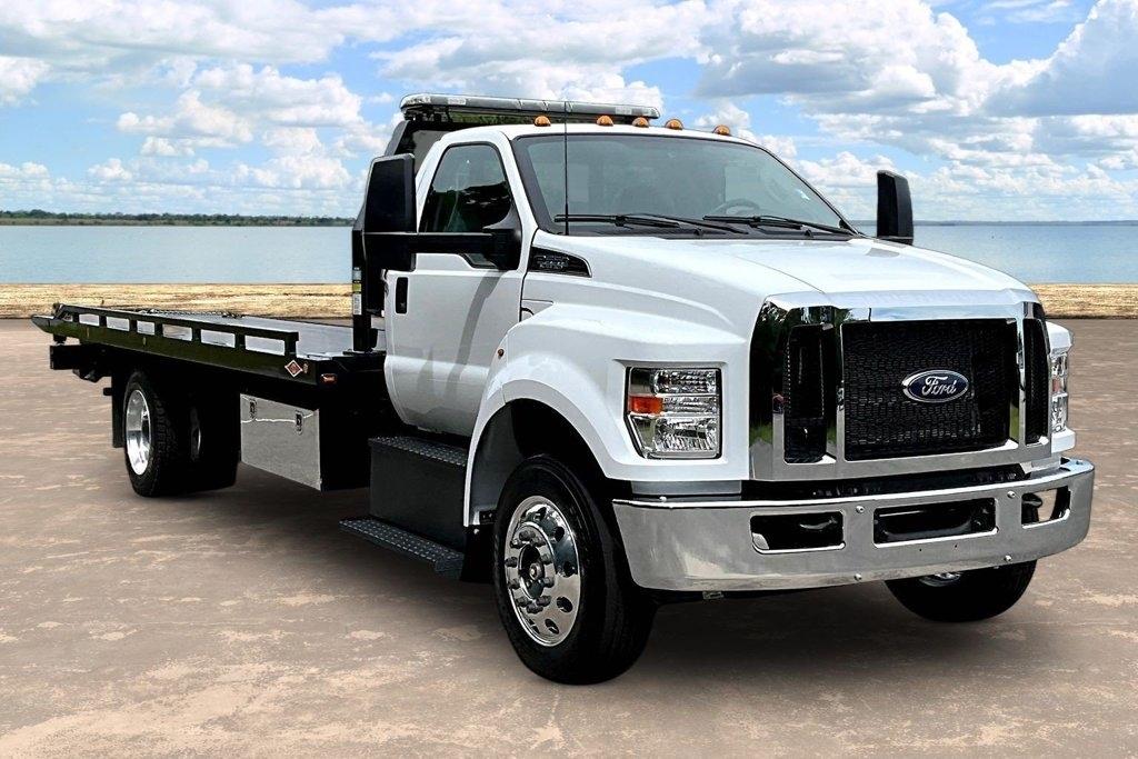 2027 Ford F-650 Regular Cab 2WD DRW