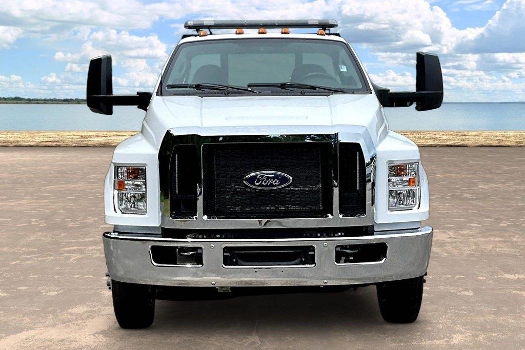 Ford F-650 Regular Cab 2WD DRW 2027