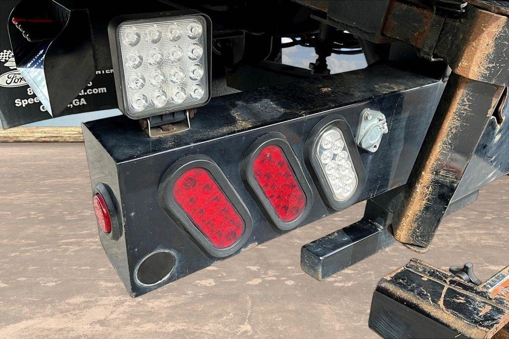 Ford F-650 Regular Cab 2WD DRW 2027