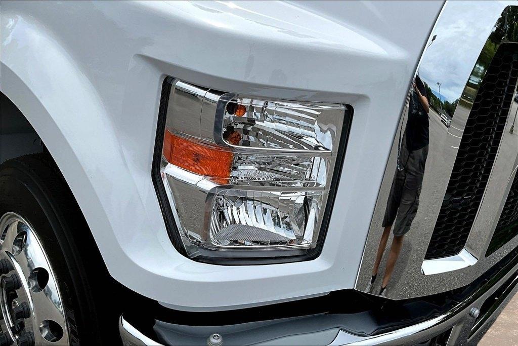 Ford F-650 Regular Cab 2WD DRW 2027