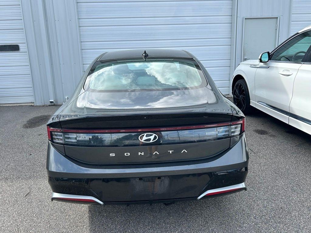 Hyundai Sonata SEL 2025