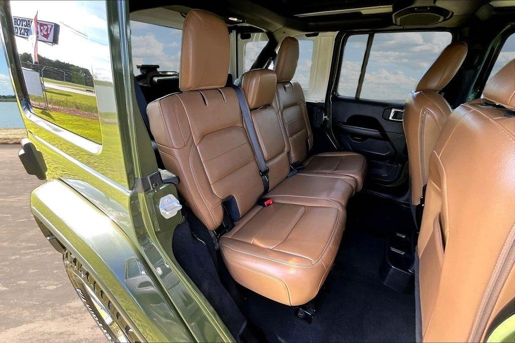 Jeep Wrangler Unlimited Sahara 2021