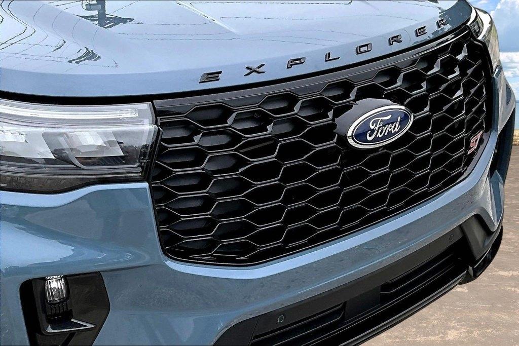 Ford Explorer ST AWD 2026