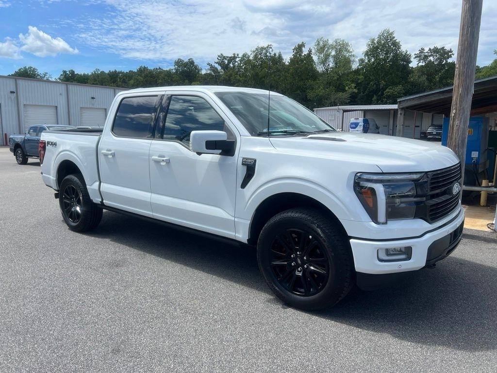 Ford F-150 Platinum SuperCrew 4WD 2025