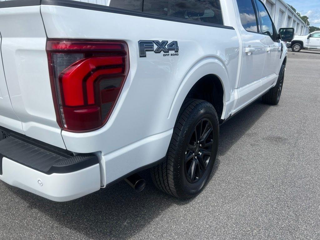 Ford F-150 Platinum SuperCrew 4WD 2025