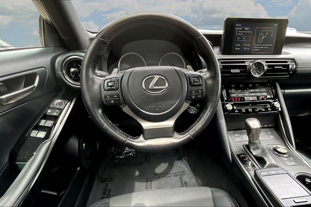 Lexus IS 300 RWD 2023