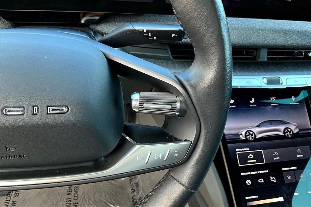 Lucid Air Pure 2024