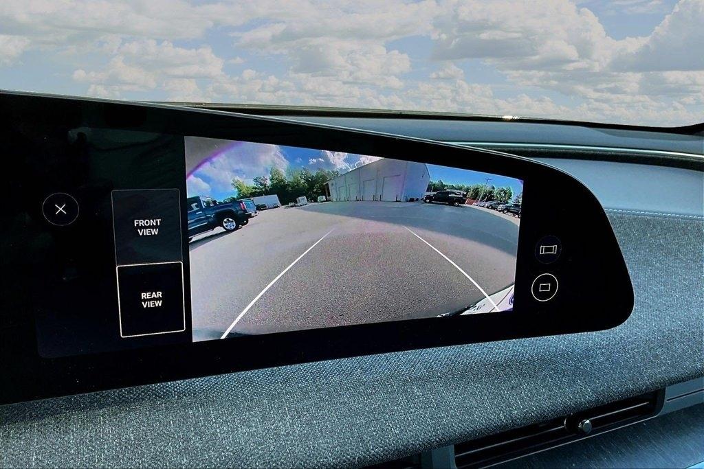 Lucid Air Pure 2024