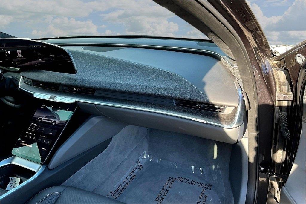 Lucid Air Pure 2024