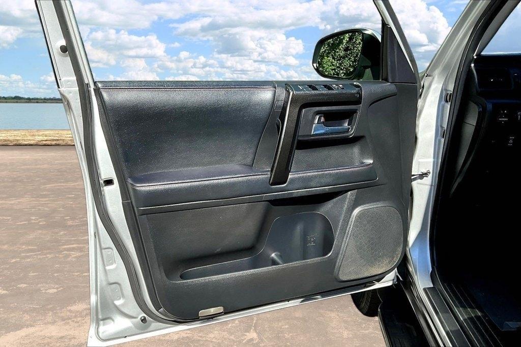 Toyota 4Runner TRD Off-road 4WD 2021