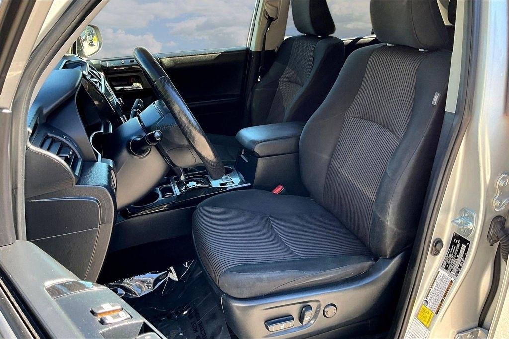 Toyota 4Runner TRD Off-road 4WD 2021