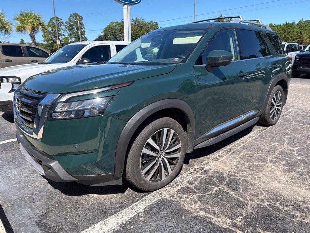 Nissan Pathfinder Platinum 4WD 2025