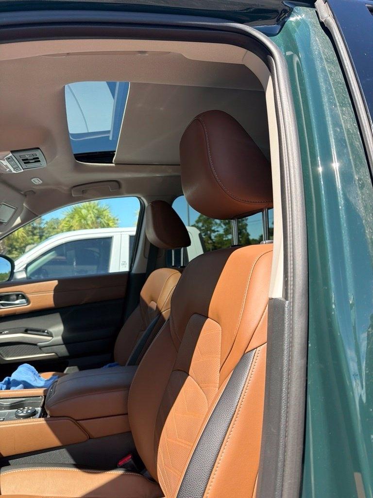 Nissan Pathfinder Platinum 4WD 2025