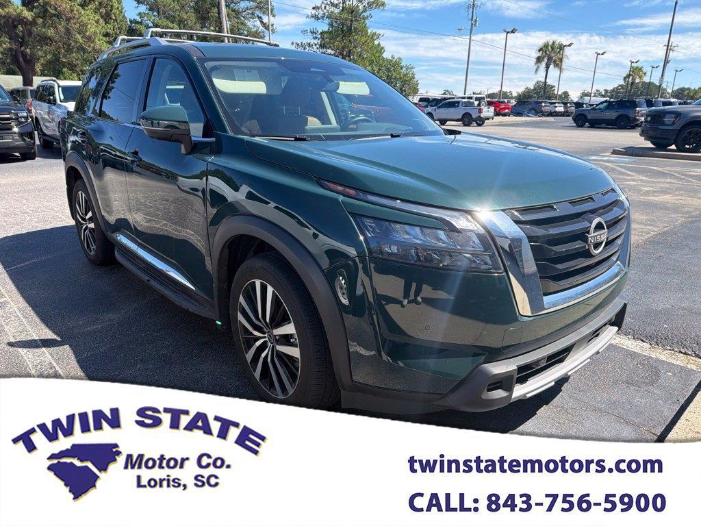 2025 Nissan Pathfinder Platinum 4WD