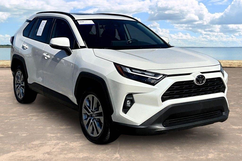 2022 Toyota RAV4 XLE Premium
