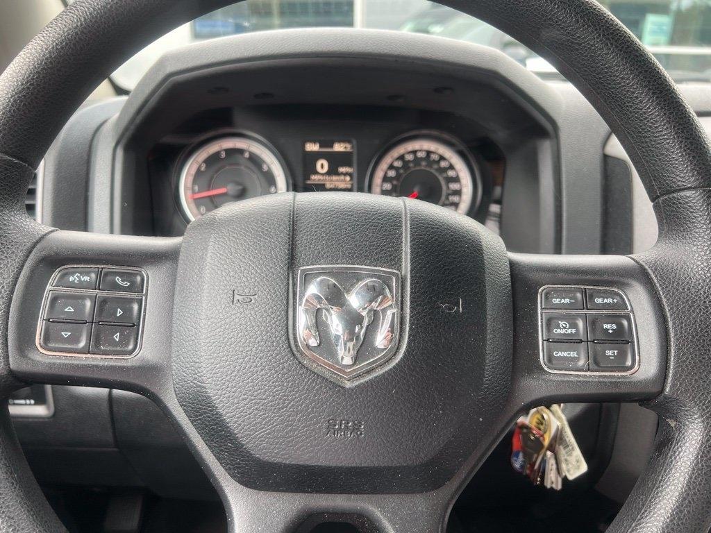 RAM 1500 Tradesman Quad Cab 2WD 2017