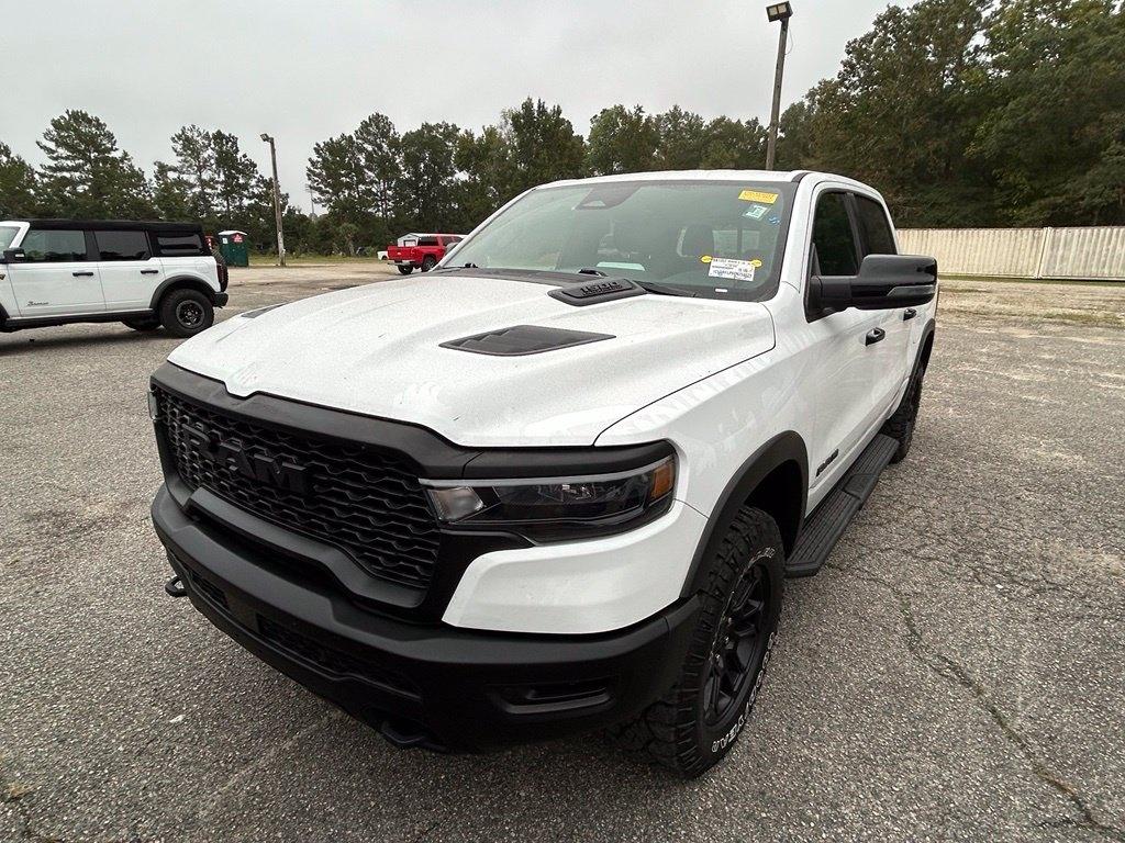 RAM 1500 Rebel Crew Cab SB 4WD 2026
