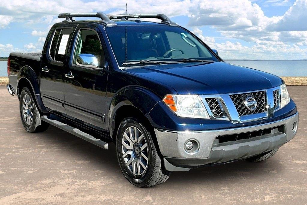 2010 Nissan Frontier LE Crew Cab 2WD
