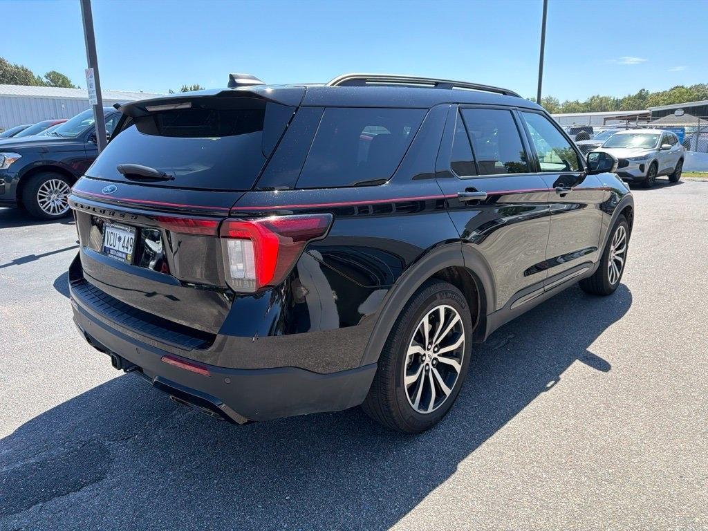 Ford Explorer ST-Line 2025