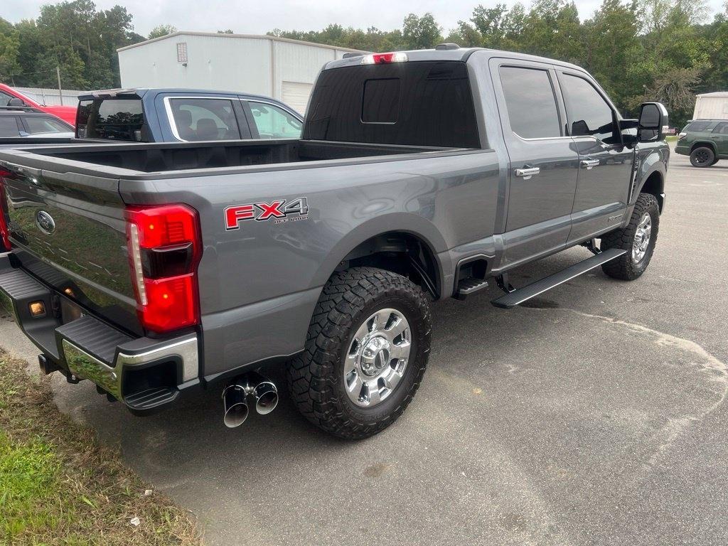 Ford F-250 SD XL Crew Cab 4WD 2024