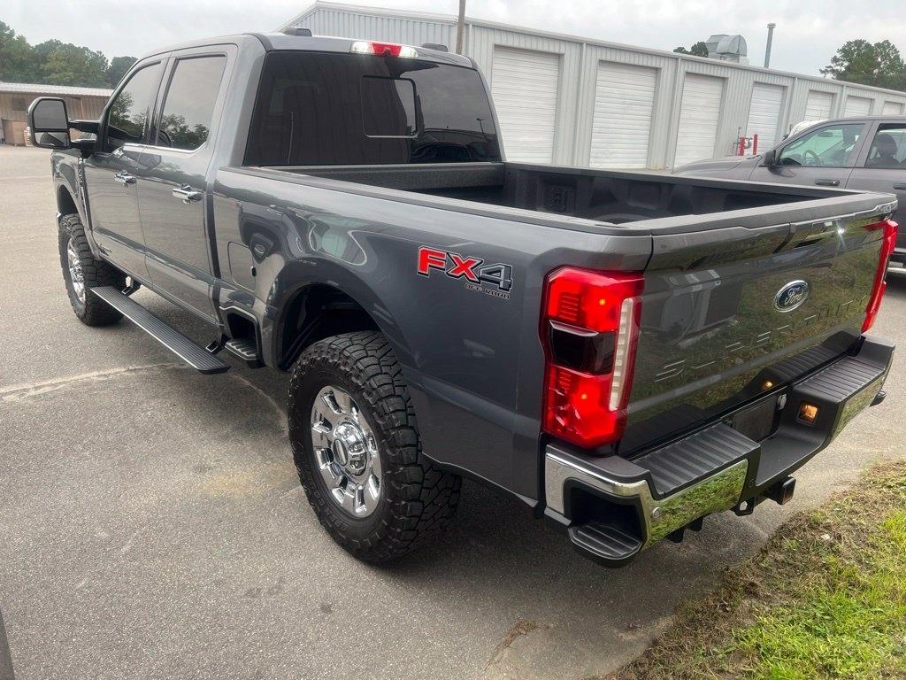 Ford F-250 SD XL Crew Cab 4WD 2024