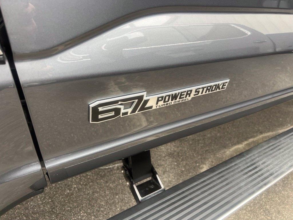 Ford F-250 SD XL Crew Cab 4WD 2024