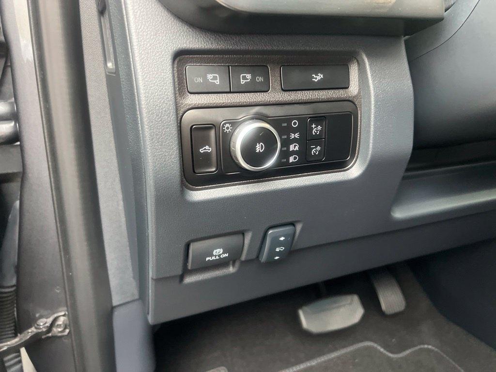 Ford F-250 SD XL Crew Cab 4WD 2024