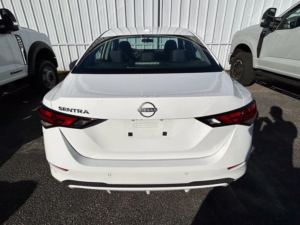 Nissan Sentra SV 2025