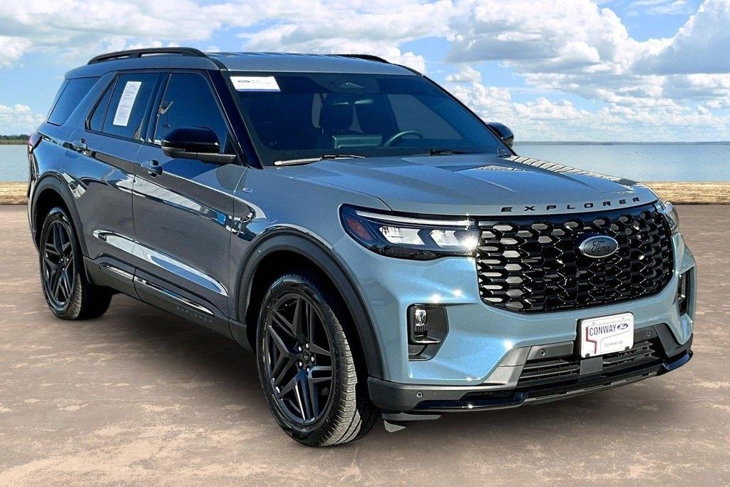 2025 Ford Explorer ST-Line AWD