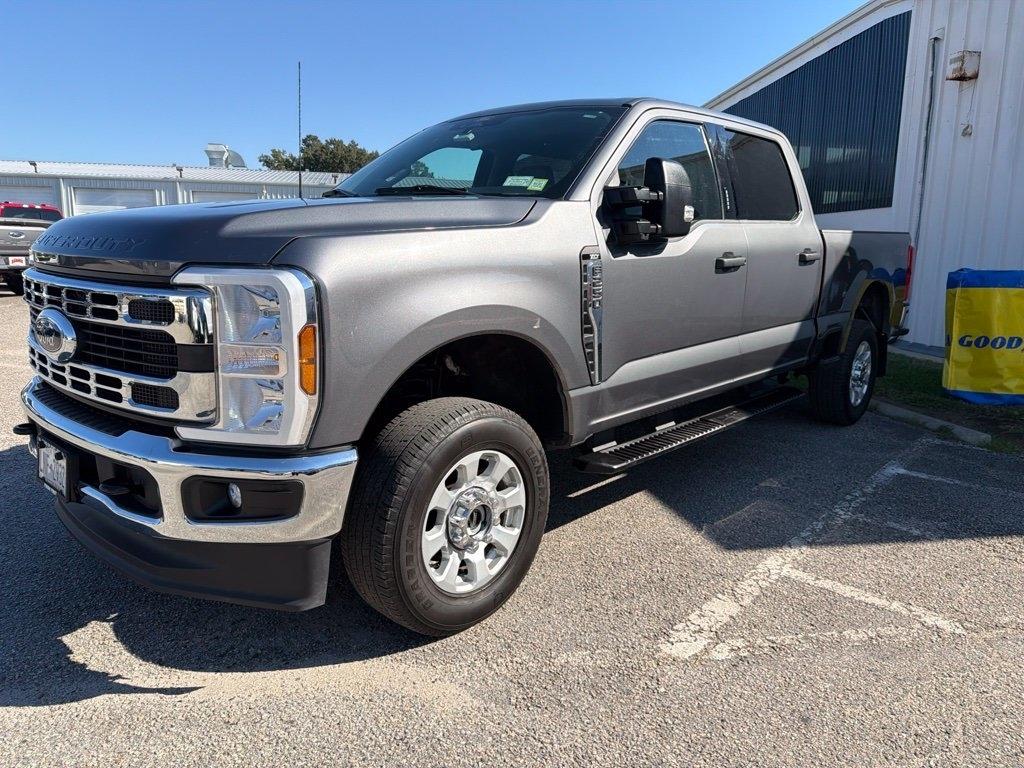 Ford F-250 SD XL Crew Cab 4WD 2024