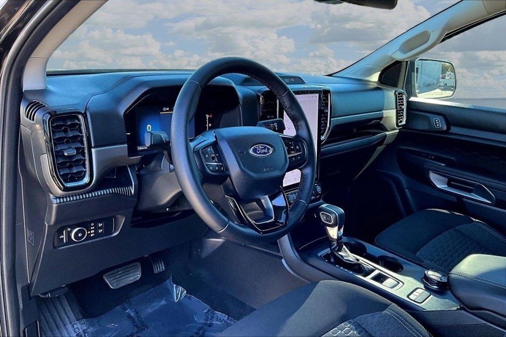 Ford Ranger XLT SuperCrew 4WD 2025